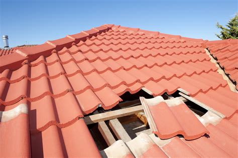 metal roofing tiles types